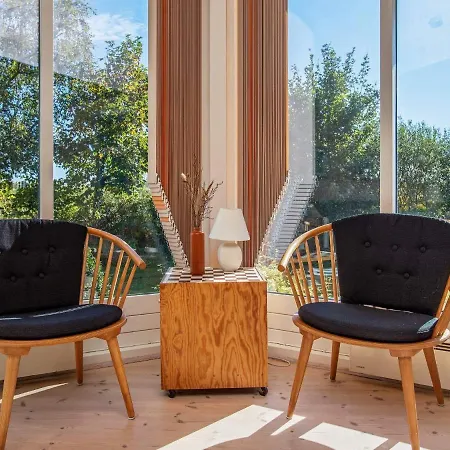 10 Person In Idestrup Tatil Evi Bøtø By
