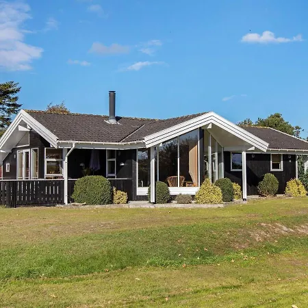 10 Person In Idestrup * Bøtø By