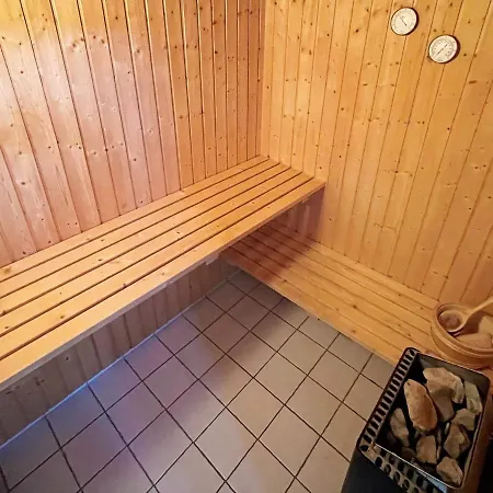 Tatil Evi 10 Person In Idestrup *